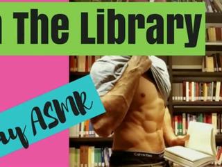 Asmr mannetje - in de bibliotheek (asmr rol spelen)