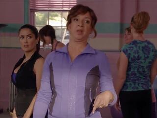 Salma hayek maya rudolph maria bello - perfected ups 2: người lớn phim 44