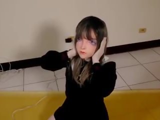 Kigurumi Vibrating in Vacuum Bed, Free HD sex video 8e